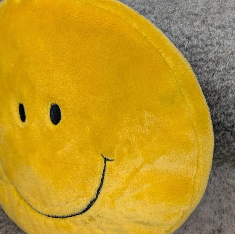 Vintage Yellow Smiley Face Plush Accent Pillows